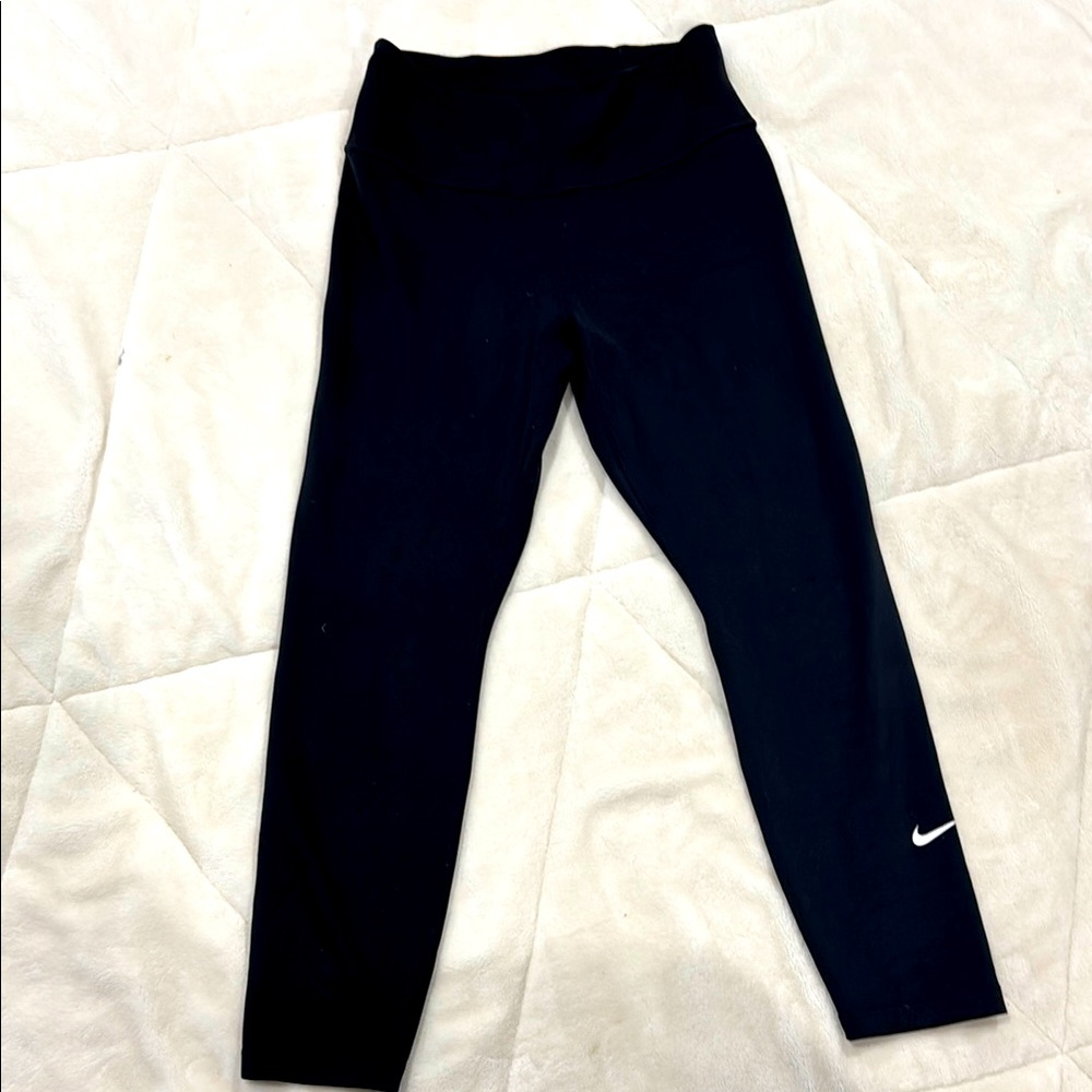 Nike Black Leggings Tapered Athletic Fit